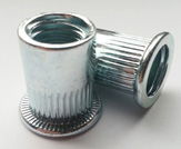 Szegecsanya, peremes, rovátkolt A2, rozsdamentes M 10x17 (0,5-3mm-ig) termék fő termékképe